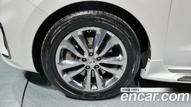 Kia The New Carnival id 2428163 из Кореи 15