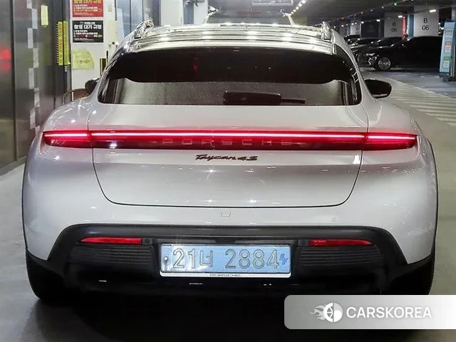 Porsche Taycan id 3644043 из Кореи 15