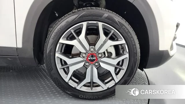 Kia Seltos id 3342944 из Кореи 15