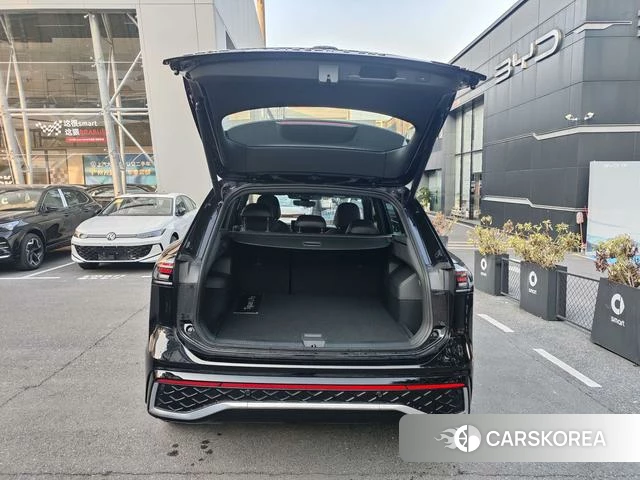 Volkswagen Tiguan L id 4261392 из Китая 8