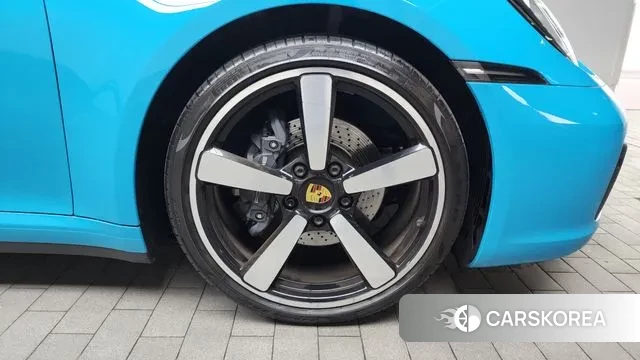 Porsche 911(992) id 3012943 из Кореи 15