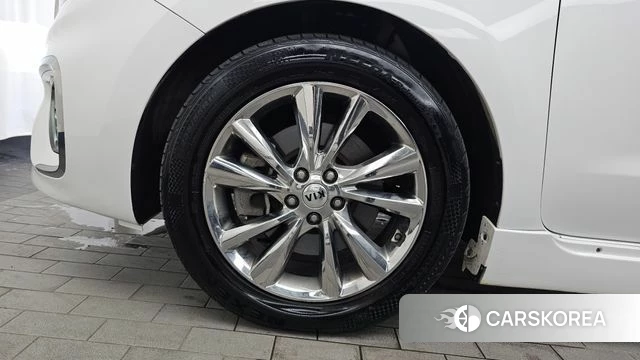Kia The New Carnival id 4383959 из Кореи 30