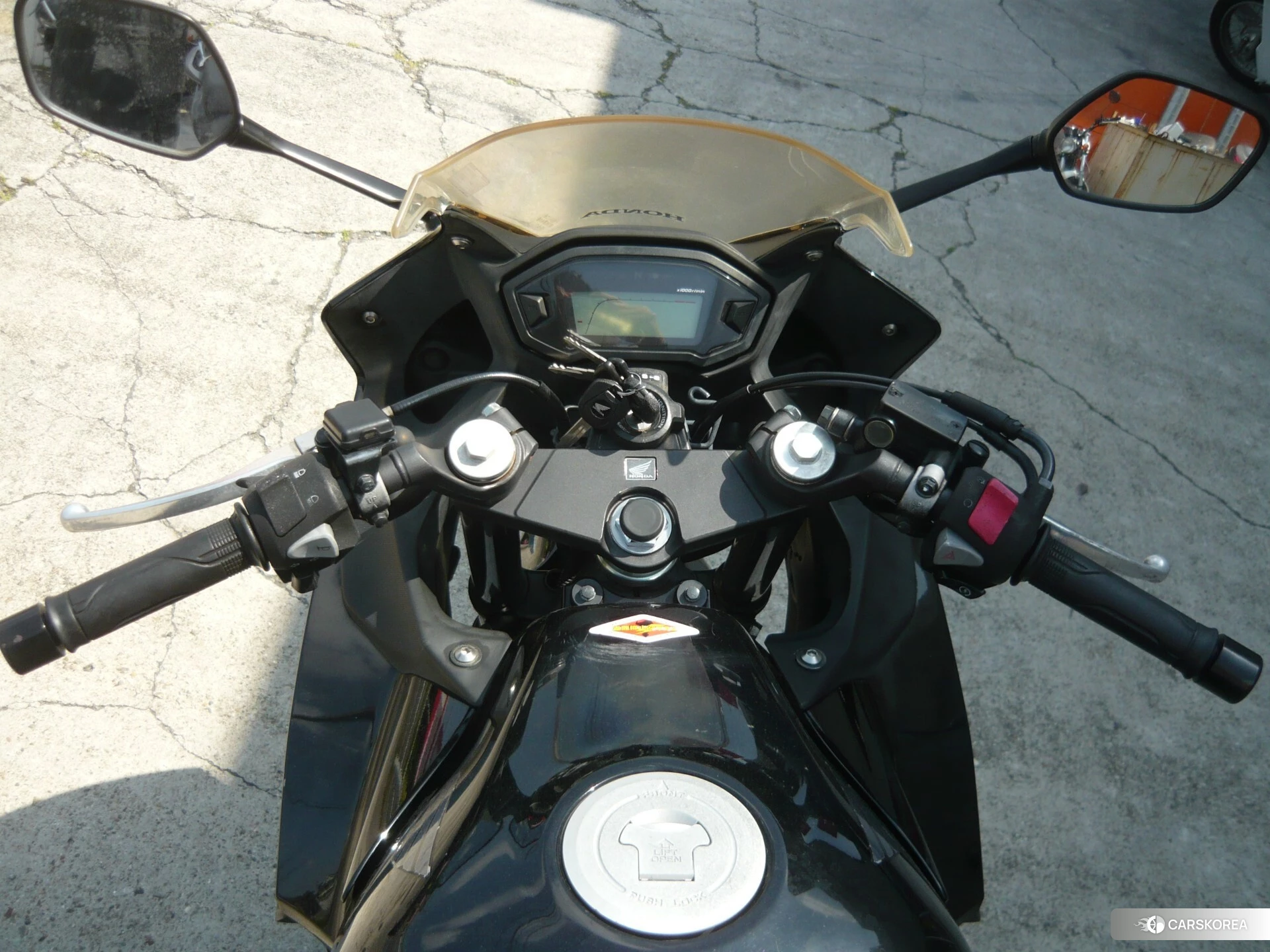 Проданный Honda CBR400R 2017 из Японии, фото 3