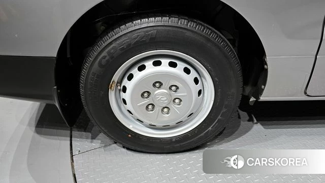 Hyundai The New Grand Starex id 3916363 из Кореи 15