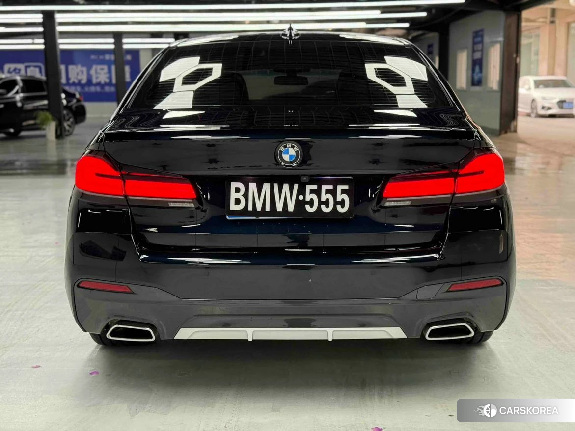 BMW 5 series 2021 Черный из Китая, фото 5