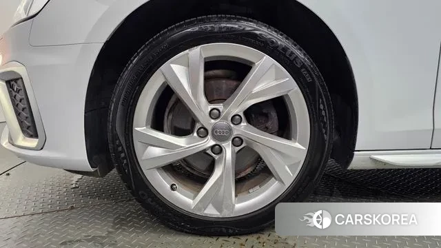 Audi A4 (B9) id 3054844 из Кореи 15