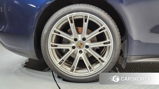 Porsche Panamera (971) id 4304974 из Кореи 30