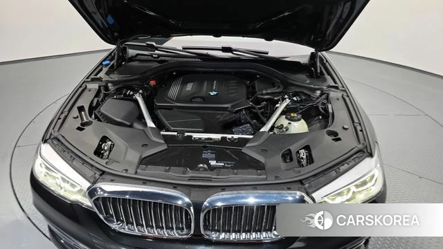 BMW 5 Series (G30) id 3829384 из Кореи 15