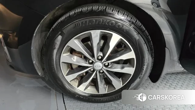 Kia All New Carnival id 3536403 из Кореи 15