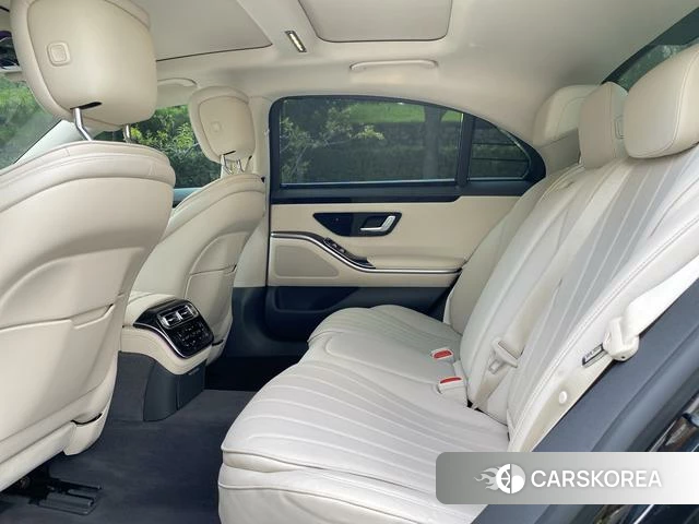 Mercedes-Benz S-class id 4264737 из Китая 19
