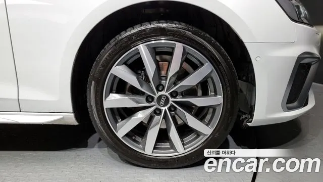 Audi A4 (B9) id 2842409 из Кореи 15