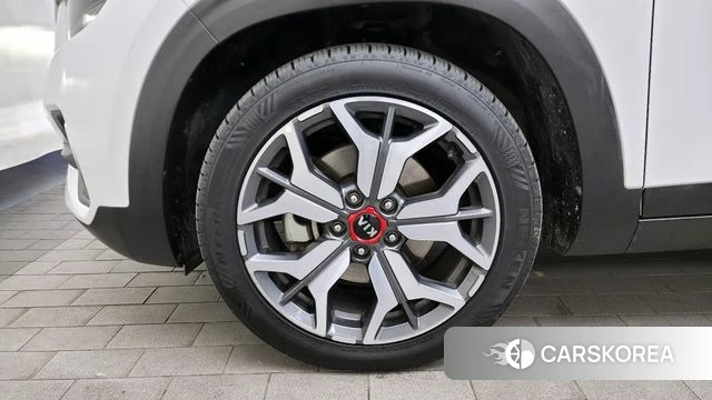 Kia Seltos id 3955421 из Кореи 15