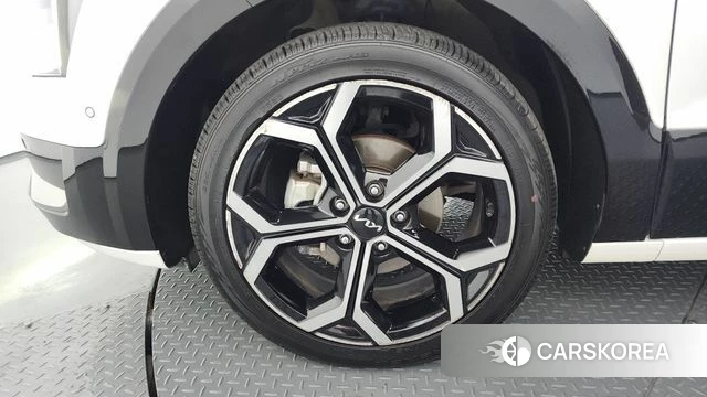 Kia Di Ol Nu Niro id 4428630 из Кореи 27