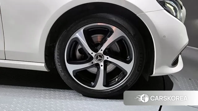 Mercedes-Benz E-Class W213 id 2990485 из Кореи 15