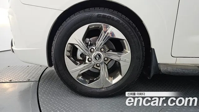 Ssangyong Korando Turismo id 2704379 из Кореи 15