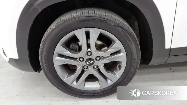 Kia Seltos id 3448708 из Кореи 14