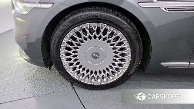 Genesis G90 id 3547328 из Кореи 15