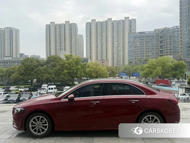 Mercedes-Benz Class A 2021 Красный из Китая, фото 5