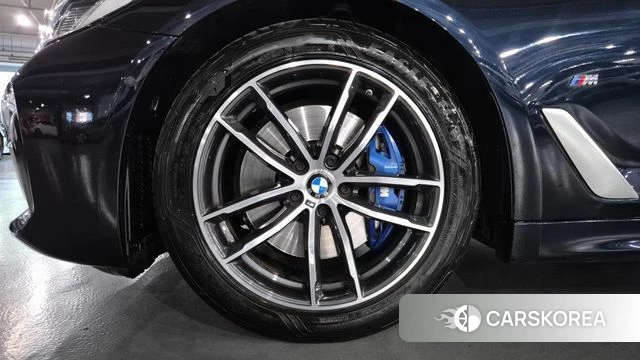 BMW 5 Series (G30) id 4186486 из Кореи 15