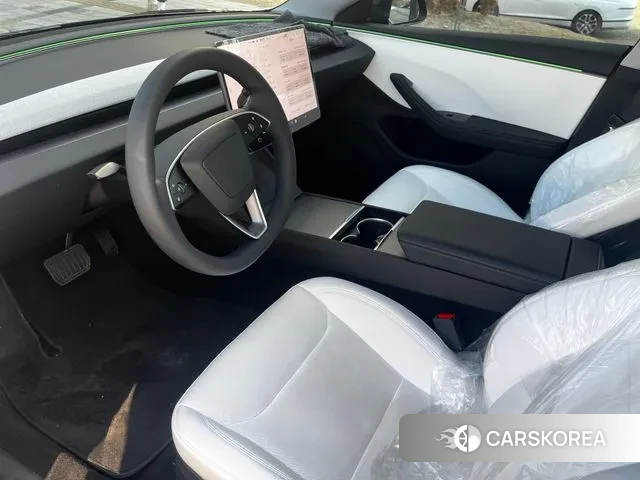 Tesla Model 3 2025 Серый из Кореи, фото 5