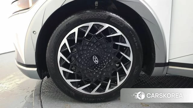 Hyundai Ionic 5 id 3910425 из Кореи 15