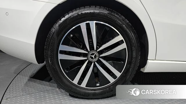 Mercedes-Benz A-Class W177 id 4614498 из Кореи 15