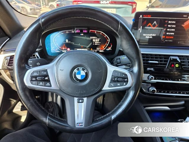 BMW 5 Series (G30) id 4871342 из Кореи 8