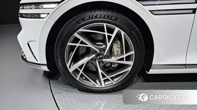 Genesis G90 (RS4) id 3405619 из Кореи 15