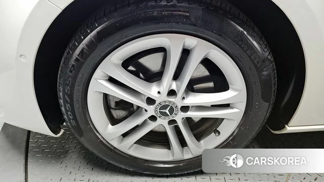 Mercedes-Benz A-Class W177 id 4375322 из Кореи 27