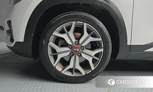 Kia Seltos id 4937380 из Кореи 27