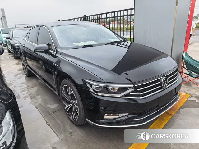 Volkswagen Magotan 2022 Черный из Китая, фото 5
