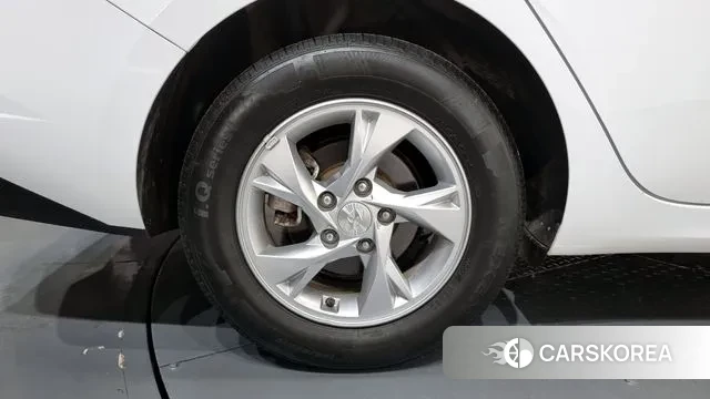 Hyundai Avante (CN7) id 3361371 из Кореи 15