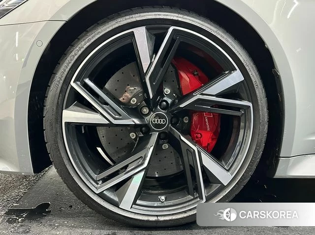 Audi RS6 (C8) id 3792416 из Кореи 15