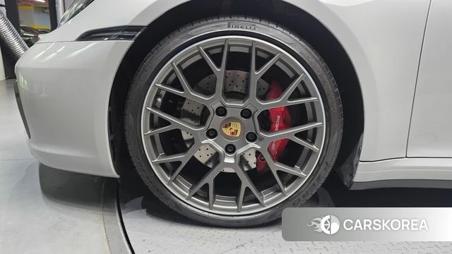 Porsche 911(992) id 4676838 из Кореи 25