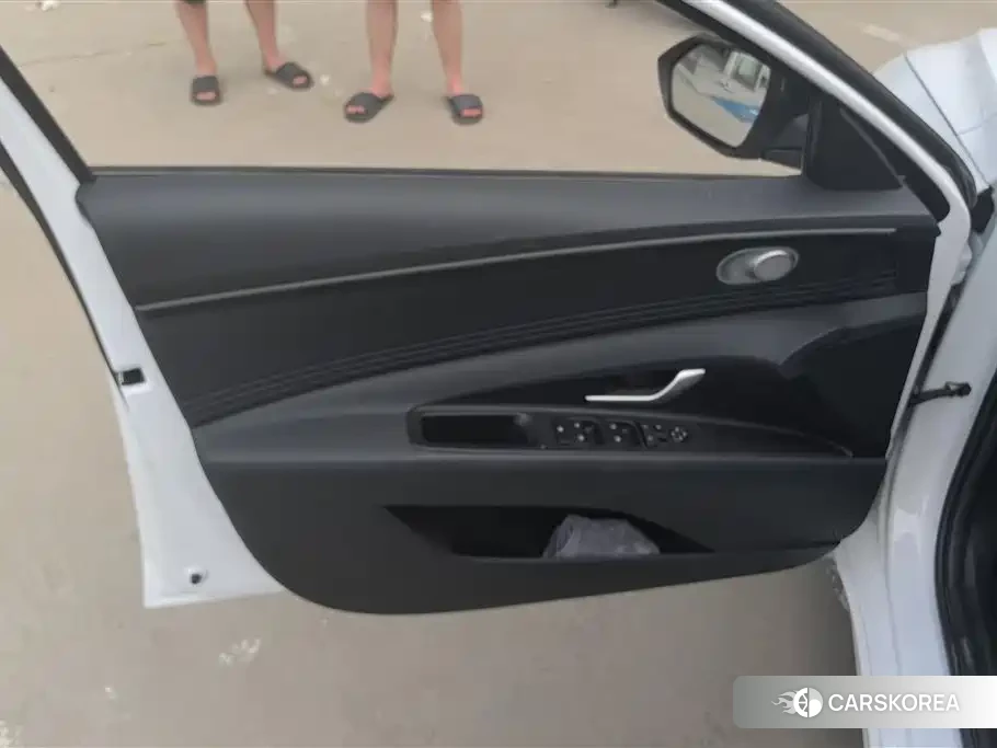 Hyundai Elantra id 4589445 из Китая 11