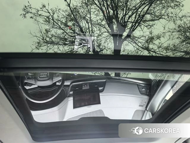 Audi Q5L id 4208569 из Китая 16