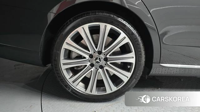 Mercedes-Benz E-Class W213 id 4759077 из Кореи 29