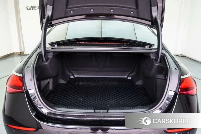 Mercedes-Benz E-class id 4301002 из Китая 21