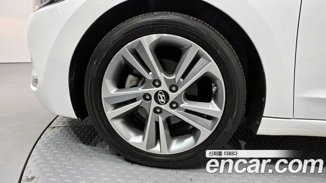 Hyundai Avante AD id 2583313 из Кореи 15