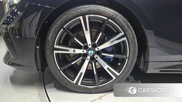 BMW 5 Series (G60) id 4566120 из Кореи 29
