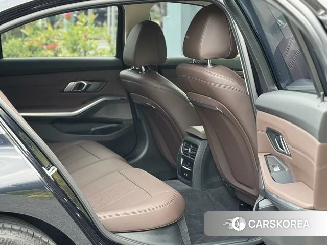 BMW 3 series id 4265476 из Китая 15