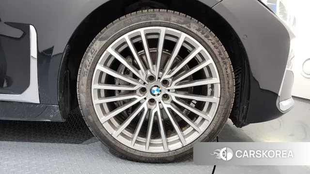 BMW 7 Series (G11) id 3759842 из Кореи 15