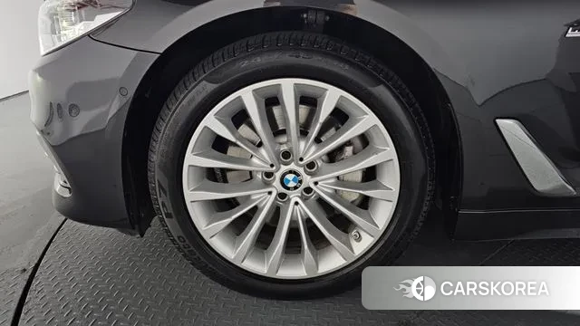 BMW 5 Series (G30) id 2966482 из Кореи 15