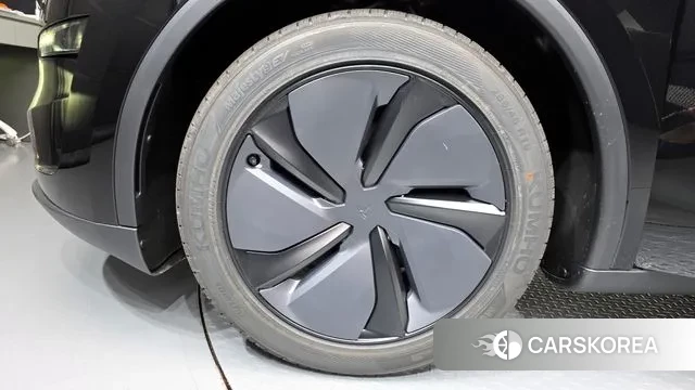 Tesla Model Y id 3399720 из Кореи 15