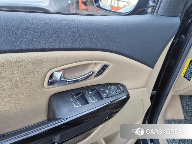 Kia The New Carnival 2019 Черный из Кореи, фото 5