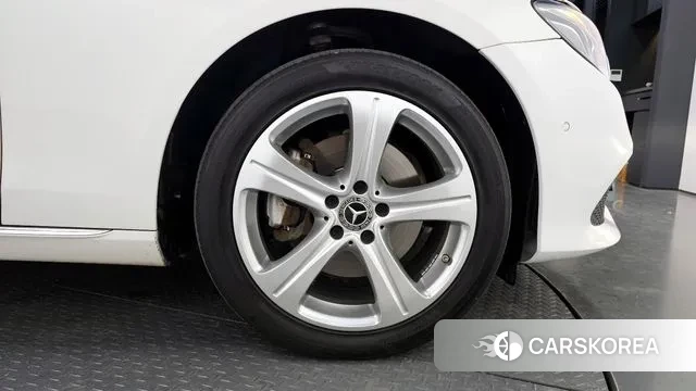 Mercedes-Benz E-Class W213 id 3617266 из Кореи 15