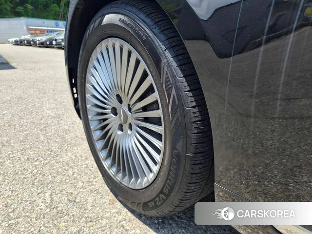 Genesis G90 id 4285455 из Кореи 14