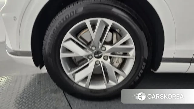 Genesis GV70 id 3560302 из Кореи 15