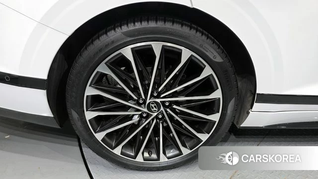 Hyundai Grandeur (GN7) id 4388191 из Кореи 36