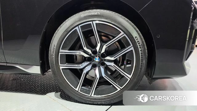 BMW 7 Series (G70) id 4706395 из Кореи 25